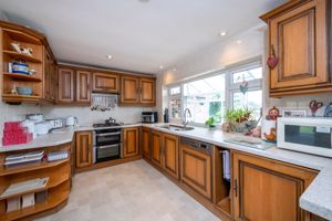 Kitchen- click for photo gallery